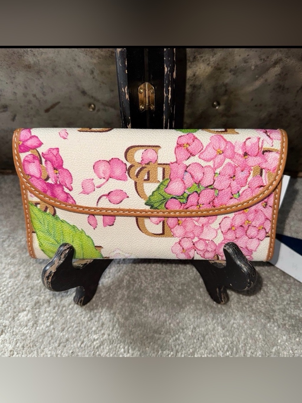 NWT Dooney & Bourke Hydrangea Monogram Continental Clutch